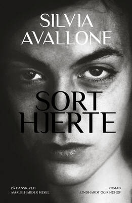 Silvia Avallone - Sort hjerte - Onlinepris